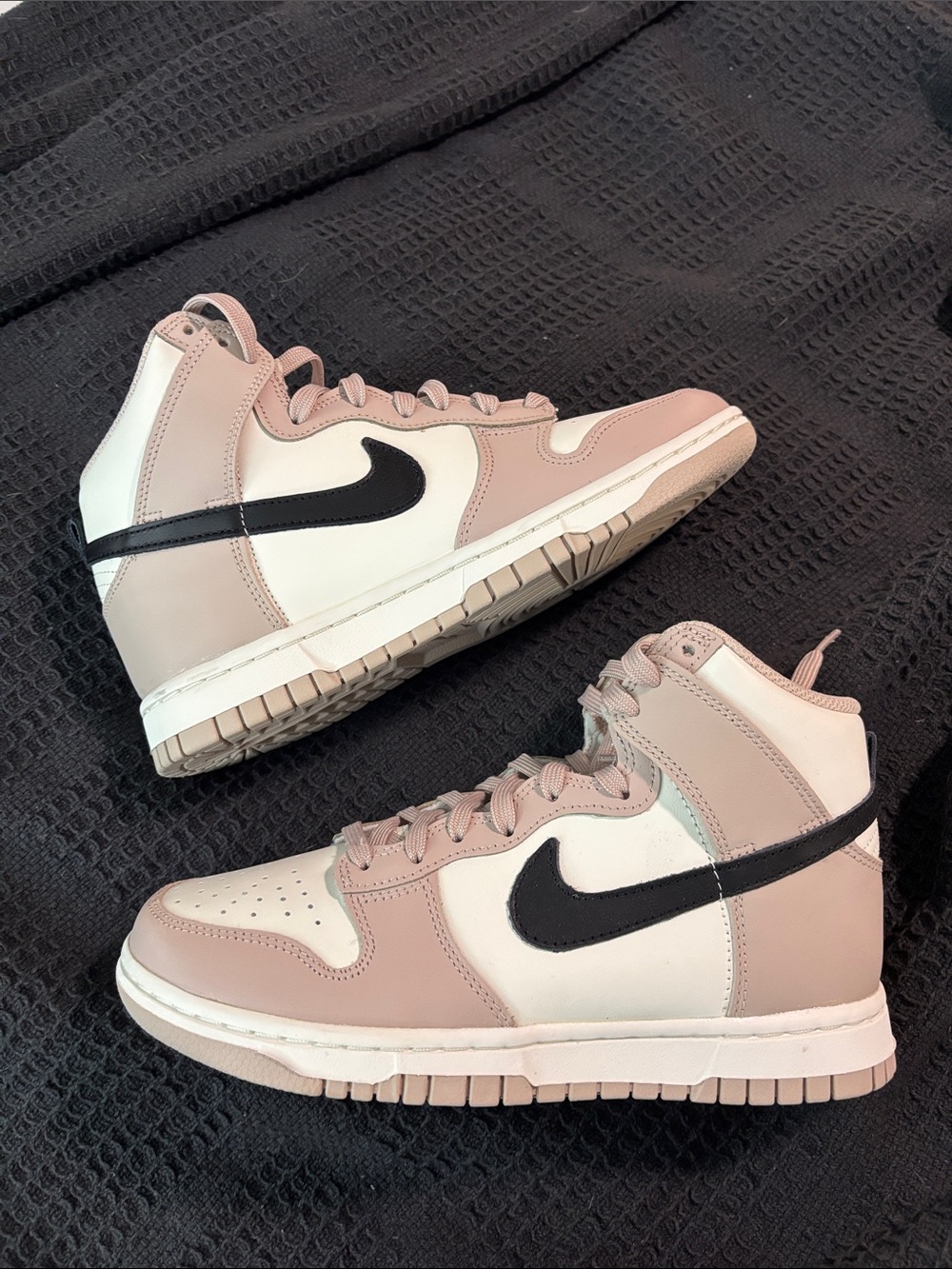 Womens Nike Dunk High Sneakers